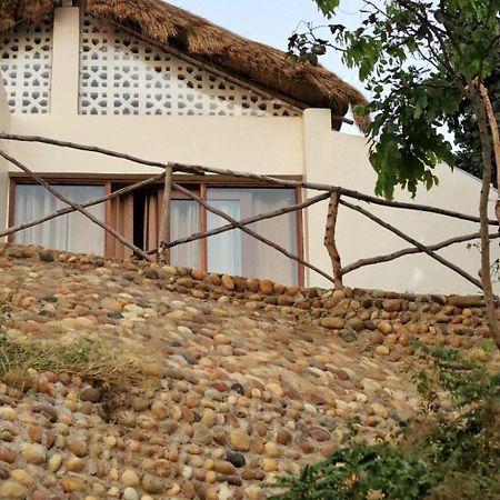 Отель Agni Eco-Retreat Уна Экстерьер фото