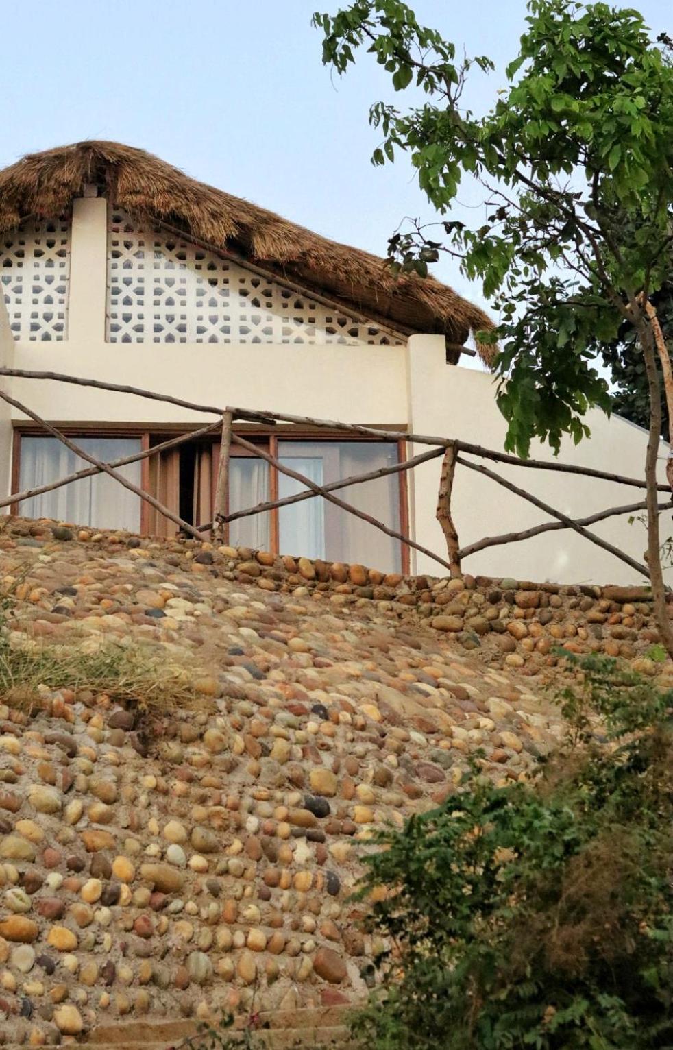 Отель Agni Eco-Retreat Уна Экстерьер фото